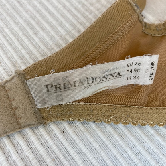 PrimaDonna Satin Seamless Non Padded Bra - Picture 8 of 10